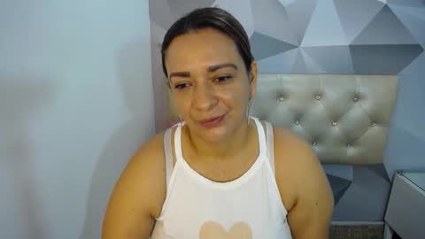 milf_hugeboobs online show from December 2, 2025, 10:53 am