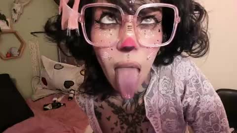Snapshot of milf_onlyseduction chatting on April 29, 2026, 5:30 pm Isabella online show from April 29, 2026, 5:30 pm