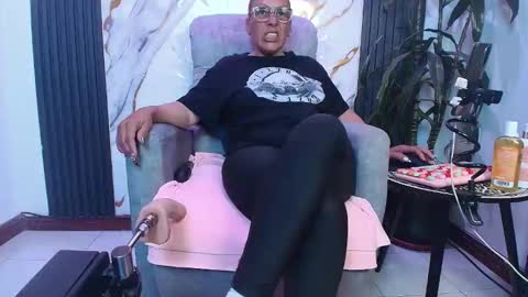  milf sikiu  online show from April 23, 2026, 1:29 am