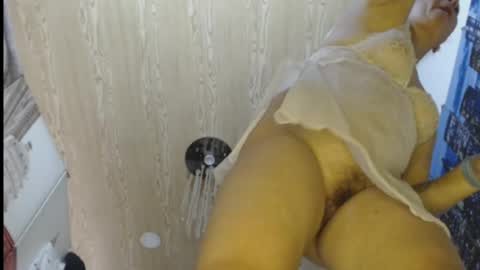 Valeria online show from May 15, 2026, 5:42 pm