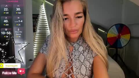 Snapshot of milfblondy chatting on January 20, 2025, 10:26 pm Ingrid online show from January 20, 2025, 10:26 pm
