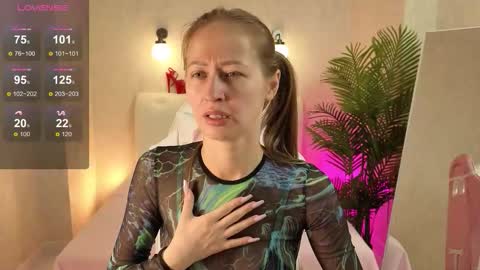 milfcruze online show from October 4, 2025, 2:09 am