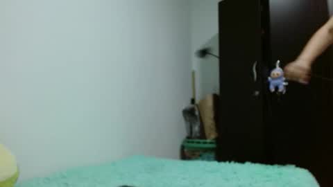 milfevha online show from March 10, 2026, 9:09 pm