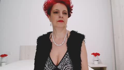 Snapshot of milffsupreme chatting on December 7, 2024, 12:13 pm Milfsupreme online show from December 7, 2024, 12:13 pm