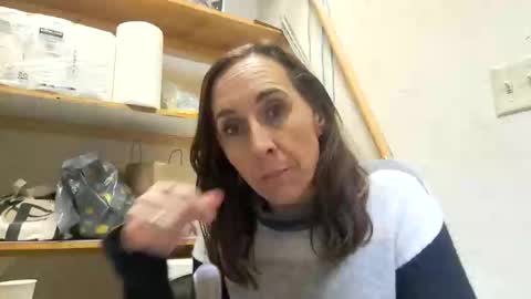 Snapshot of milfqueen831 chatting on February 18, 2025, 9:31 pm Jessica and Roger online show from February 18, 2025, 9:31 pm