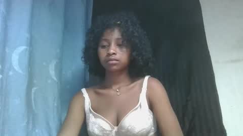 Snapshot of milinasy chatting on March 21, 2026, 9:18 pm milinasy online show from March 21, 2026, 9:18 pm