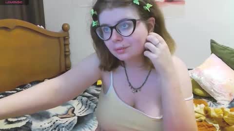 MilisaSweet online show from September 21, 2025, 7:04 pm