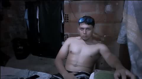 Snapshot of milk_boy25 chatting on October 7, 2025, 6:49 pm milk_boy25 online show from October 7, 2025, 6:49 pm