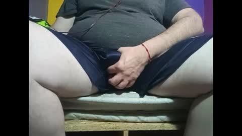 Snapshot of milkbabybear chatting on November 3, 2025, 5:09 am milkbabybear online show from November 3, 2025, 5:09 am