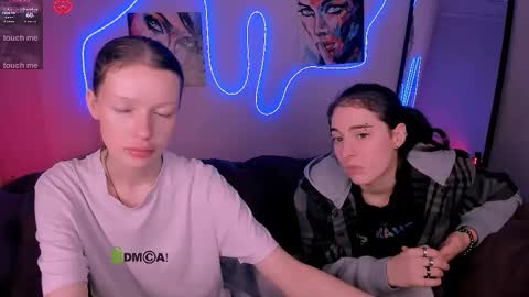 Mila online show from January 18, 2026, 1:53 am