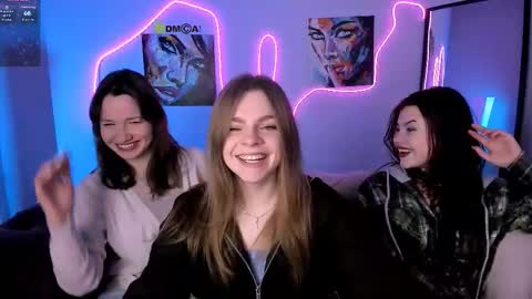 Mila online show from February 2, 2026, 8:18 pm