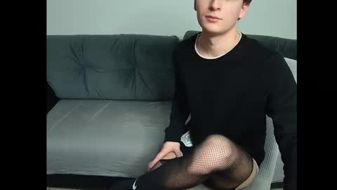 MilkRay online show from March 7, 2025, 7:05 pm