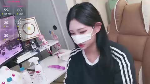 Snapshot of milksola chatting on June 16, 2026, 11:46 am milksola online show from June 16, 2026, 11:46 am