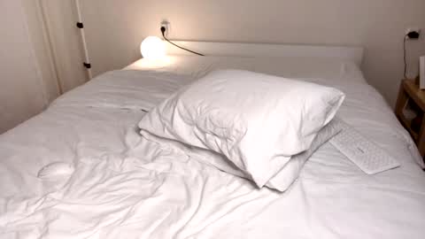 milky__way_ online show from December 22, 2024, 4:59 pm