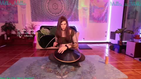 milla_milla online show from January 11, 2025, 1:01 pm