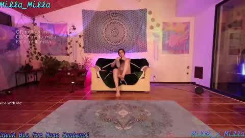 milla_milla online show from March 15, 2026, 4:07 am