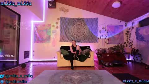milla_milla online show from July 12, 2026, 5:09 am