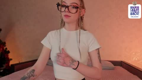 Snapshot of milla_remmy chatting on February 23, 2025, 9:16 pm Milla online show from February 23, 2025, 9:16 pm