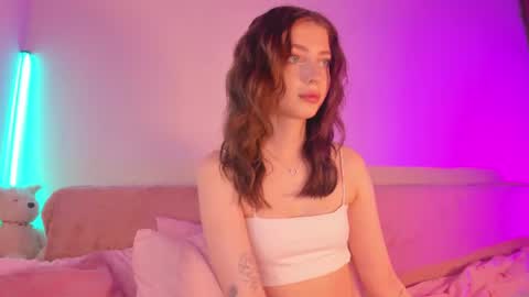 Snapshot of milla_remmy chatting on July 6, 2026, 7:05 pm Milla online show from July 6, 2026, 7:05 pm