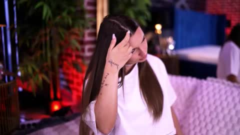 Milla online show from March 1, 2026, 5:53 am