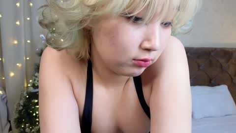 Milla or just Mi online show from January 10, 2025, 8:59 pm