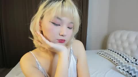 Milla or just Mi online show from October 10, 2025, 1:43 pm