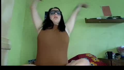 MillaSourretY online show from June 9, 2026, 7:42 am