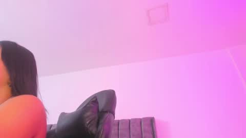 miller_silvana online show from June 2, 2026, 11:56 am