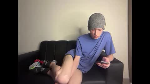 SlimnHungOH online show from March 18, 2026, 2:37 am