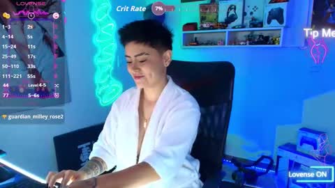Im girl my name is Johana  online show from September 16, 2025, 10:00 pm