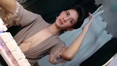 Im Milliedont forget to follow me online show from February 3, 2026, 4:54 am