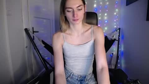 Snapshot of millie_lacroix chatting on January 25, 2025, 2:14 pm millie_lacroix online show from January 25, 2025, 2:14 pm