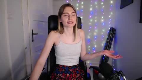 Snapshot of millie_lacroix chatting on February 17, 2025, 12:27 pm millie_lacroix online show from February 17, 2025, 12:27 pm