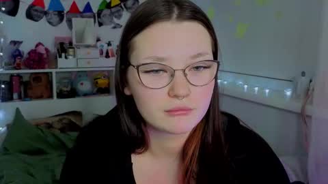 Millie online show from October 20, 2025, 6:03 am