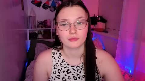 Millie online show from November 26, 2025, 10:16 am