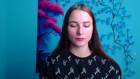 Milly online show from November 19, 2025, 6:46 am