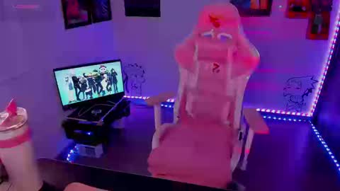 Snapshot of milly_yako chatting on September 24, 2025, 1:31 am Monkey D Maddie online show from September 24, 2025, 1:31 am