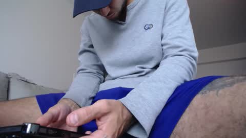 miloslove online show from February 26, 2026, 12:15 pm