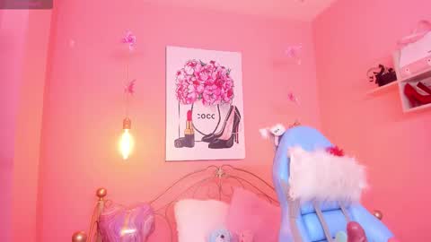 milu_carbajal_x online show from February 18, 2026, 3:46 am