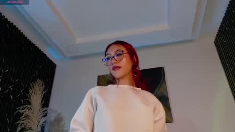 Snapshot of miluv19 chatting on September 12, 2025, 10:43 pm miluv19 online show from September 12, 2025, 10:43 pm