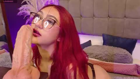 Snapshot of miluv19 chatting on October 11, 2025, 9:02 pm miluv19 online show from October 11, 2025, 9:02 pm