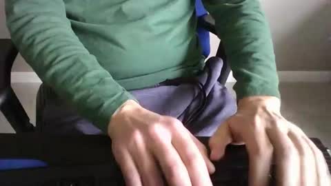 Snapshot of milwaukeebadger24 chatting on December 15, 2024, 4:59 pm milwaukeebadger24 online show from December 15, 2024, 4:59 pm