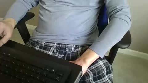 Snapshot of milwaukeebadger24 chatting on December 20, 2024, 7:50 pm milwaukeebadger24 online show from December 20, 2024, 7:50 pm