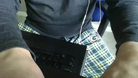 Snapshot of milwaukeebadger24 chatting on January 8, 2025, 7:34 pm milwaukeebadger24 online show from January 8, 2025, 7:34 pm