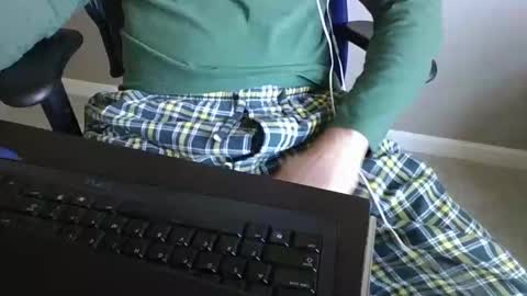 Snapshot of milwaukeebadger24 chatting on January 19, 2025, 8:19 pm milwaukeebadger24 online show from January 19, 2025, 8:19 pm