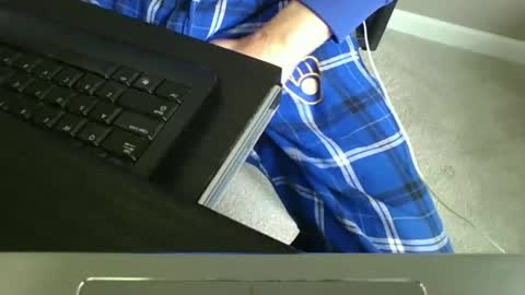 Snapshot of milwaukeebadger24 chatting on January 22, 2025, 5:17 pm milwaukeebadger24 online show from January 22, 2025, 5:17 pm