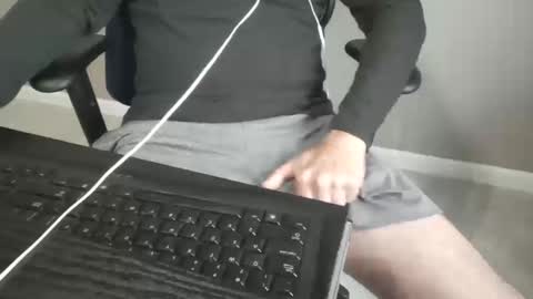 Snapshot of milwaukeebadger24 chatting on October 15, 2025, 1:00 pm milwaukeebadger24 online show from October 15, 2025, 1:00 pm