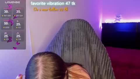 Snapshot of milyamess chatting on September 24, 2025, 4:21 pm Emily online show from September 24, 2025, 4:21 pm