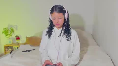 Mimii  online show from December 26, 2024, 9:26 pm