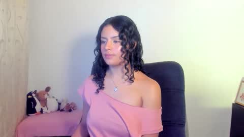 Mimii  online show from May 11, 2026, 1:22 am